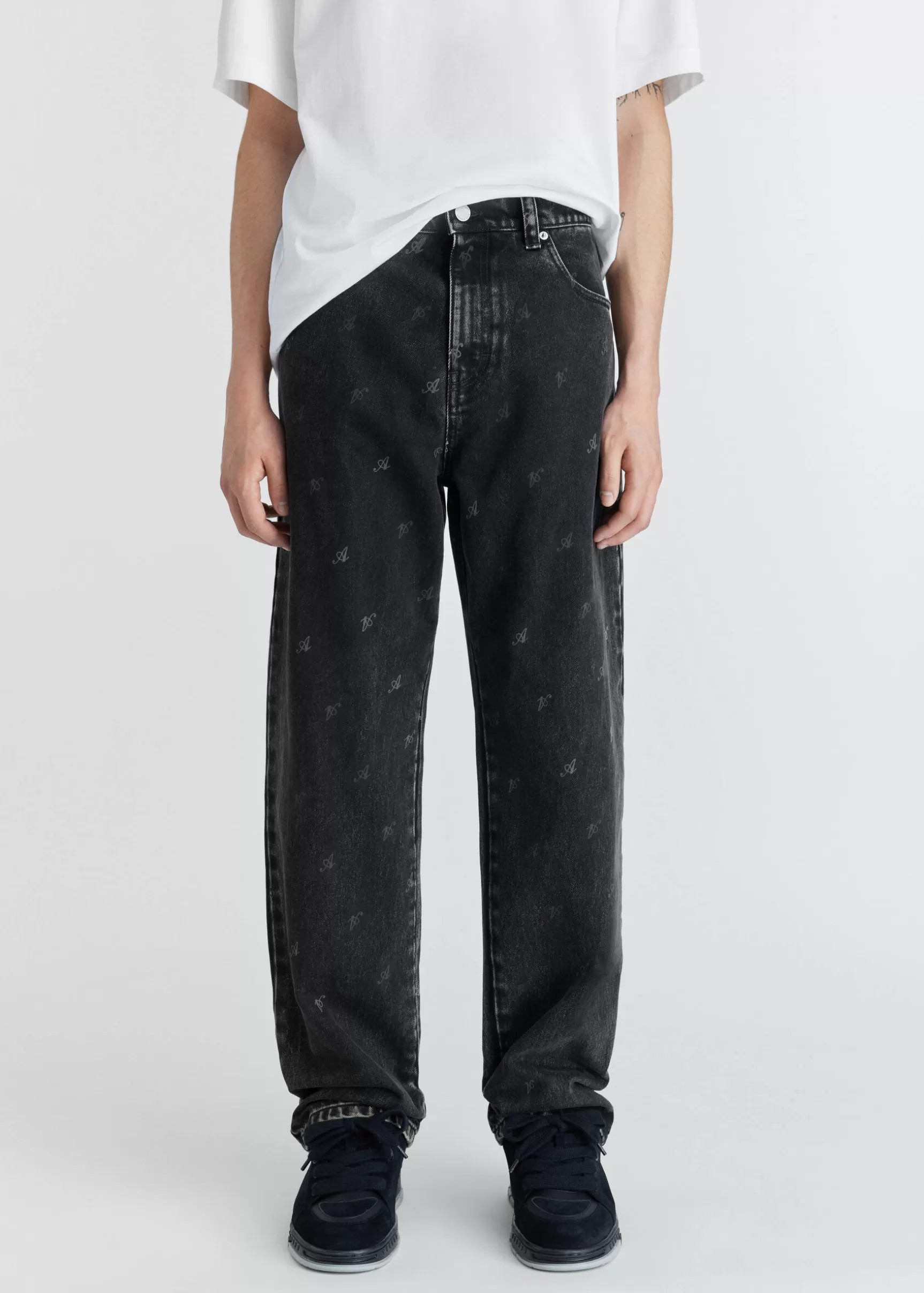 Play Relaxed-Fit Jeans | AXEL ARIGATO Shop